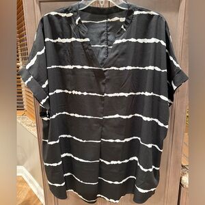 Black & White XXL Striped Women's Blouse